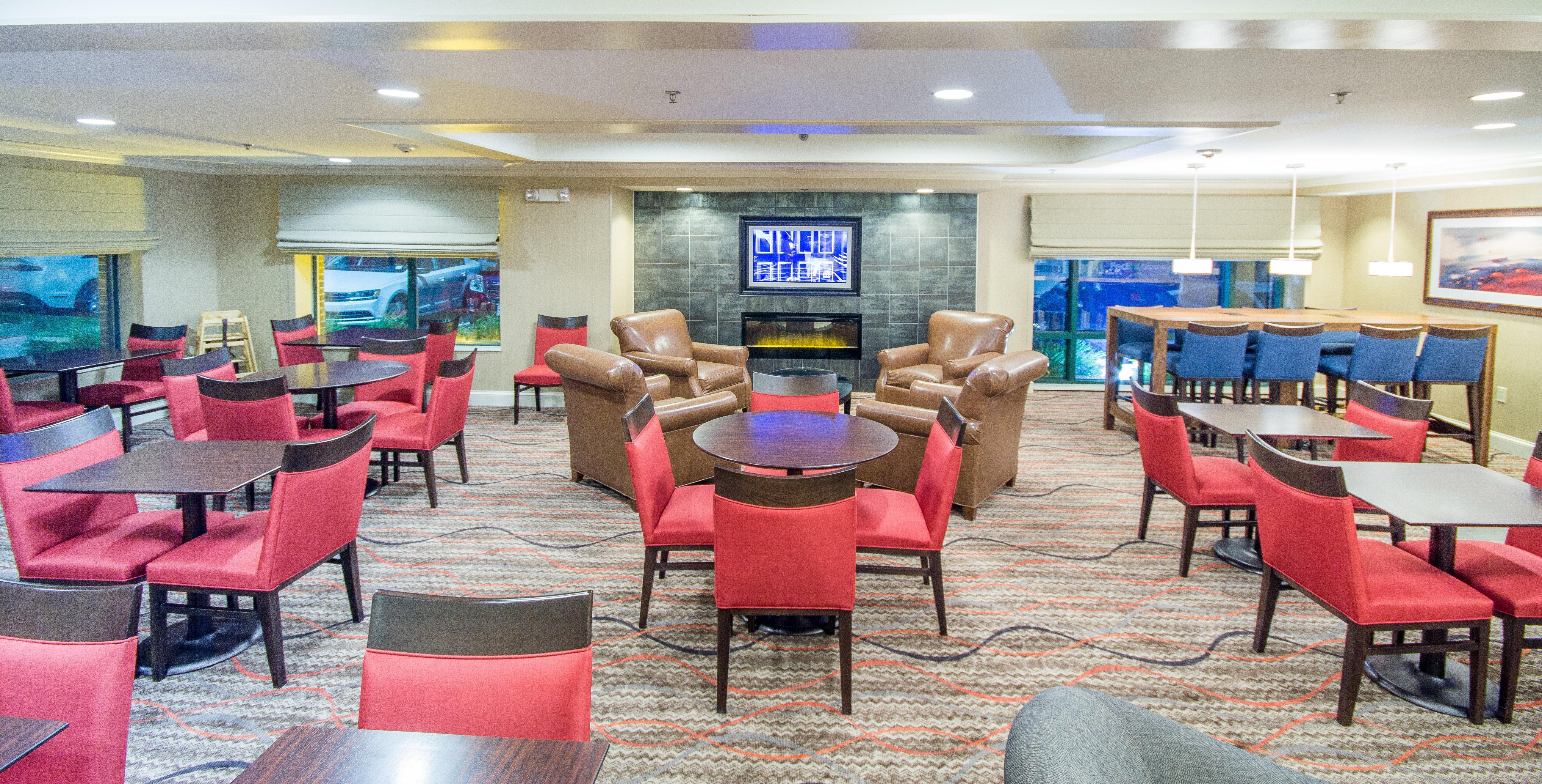 Holiday Inn Express Hotel & Suites Auburn By Ihg Zewnętrze zdjęcie